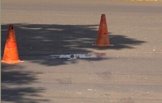 Menino de 4 anos solta a m&atilde;o do irm&atilde;o, corre para a rua e morre atropelado