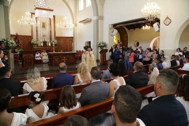Casamento coletivo vai celebrar o amor de 45 casais neste sábado