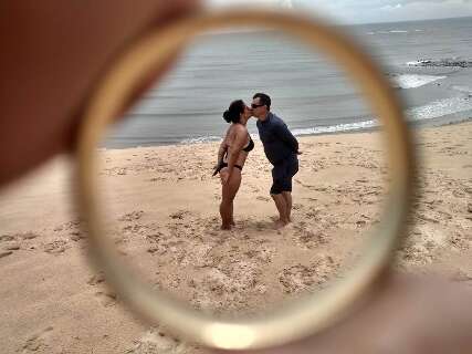 Voc&ecirc; viu? servidora perde alian&ccedil;a de casamento que simboliza a luta da fam&iacute;lia