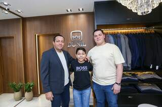 Dunil celebra legado com moda masculina que atravessa gera&ccedil;&otilde;es