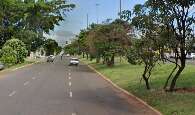 Jovem morre ao bater moto em árvore na Avenida Gunter Hans