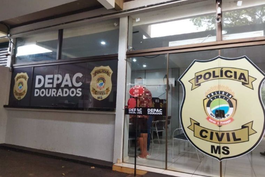 Dois são presos por furto de ferragens e incêndio ambiental em fazenda 