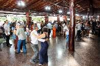 Reencontro de família gigante prova que não há distância para o afeto