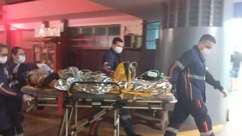 Jovem baleado no peito &eacute; encontrado ao lado da moto e morre no hospital