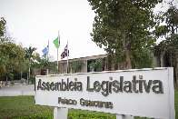 Deputados abrem semestre com projetos sobre consignado, invasões e uso de etanol