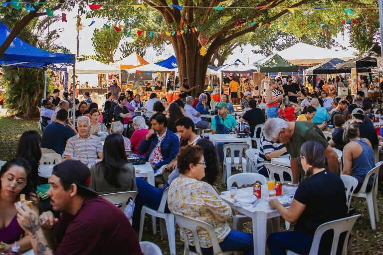 Hoje tem Feira Borogodó edição Dia dos Pais com rock, blues e skate