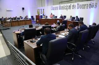 C&acirc;mara rejeita den&uacute;ncias de quebra de decoro contra vereadoras