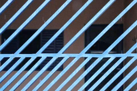 Com apenas cama e cadeira em casa, idosa &eacute; resgatada em situa&ccedil;&atilde;o insalubre
