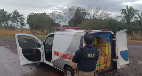 Droga paraguaia &eacute; apreendida em ambul&acirc;ncia falsa na BR-060