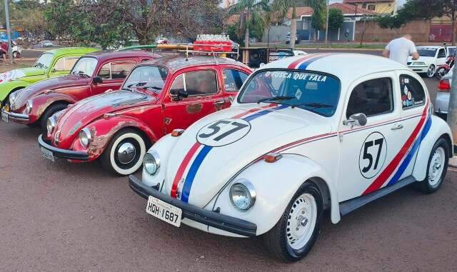Evento ter&aacute; carros antigos, m&uacute;sica e solidariedade na Pra&ccedil;a do Papa
