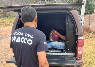 Homem que ateou fogo em carro de agente penitenci&aacute;ria &eacute; preso ap&oacute;s 7 anos