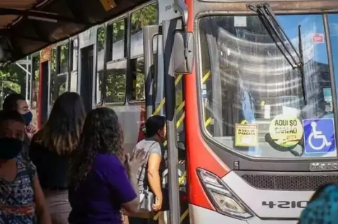 C&acirc;mara adia prazo para entrega do relat&oacute;rio da CPI do Transporte 