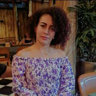 Com dor e sangramento, Isabel aposta em pastelada por al&iacute;vio