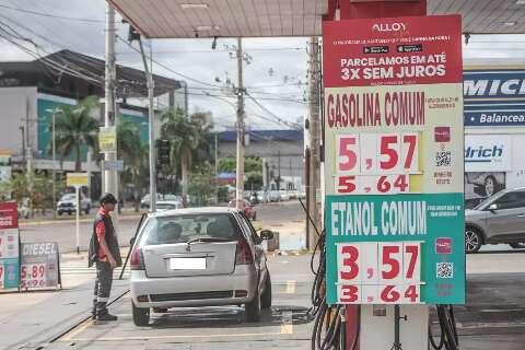 Comerciantes recorrem &agrave; &quot;compensa&ccedil;&atilde;o&quot; para manter pre&ccedil;os de carne e gasolina