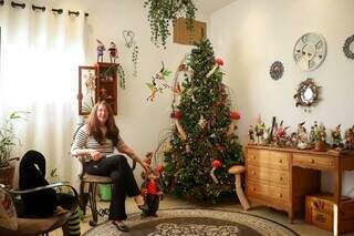 H&aacute; 3 anos, Cynthia deixou confeitaria para decorar a casa com duendes