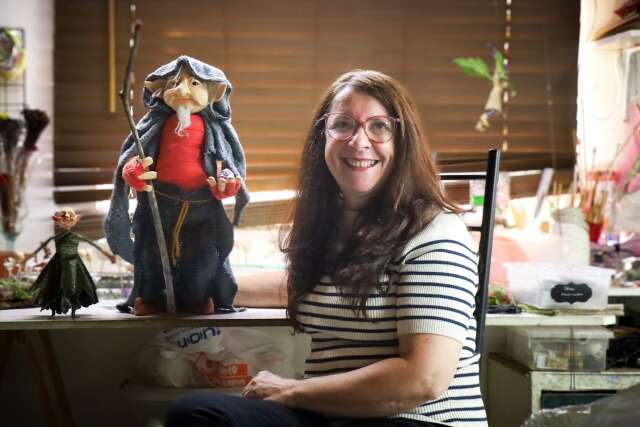 H&aacute; 3 anos, Cynthia deixou confeitaria para decorar a casa com duendes