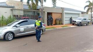 Contador ligado ao tráfico tenta tirar a vida ao descobrir que é alvo da polícia Contador ligado ao tráfico tenta tirar a vida ao descobrir que é alvo da polícia