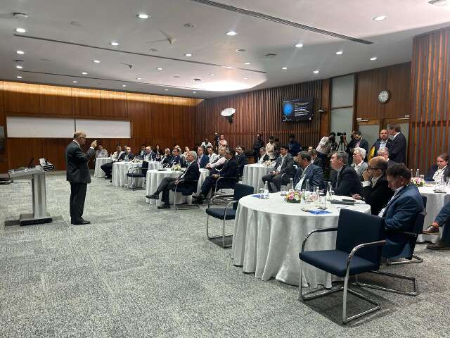 Riedel encerra agenda na &Iacute;ndia com chance de atrair &quot;gigantes&quot; a MS