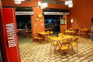 Boteco colorido na Manoel da Costa Lima banca a saideira do freguês