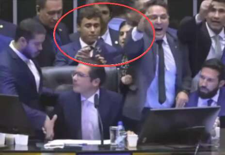 PL e Novo acionam corregedoria contra Camila por suposta agress&atilde;o a Nikolas