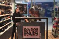 Metade dos consumidores deve gastar até R$ 100 no presente de Dia dos Pais