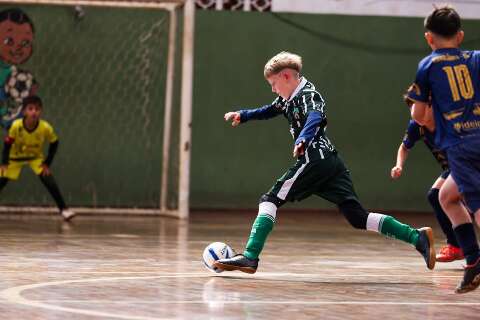 Copa Pelezinho estreia 33&ordf; edi&ccedil;&atilde;o com goleada de 14 gols