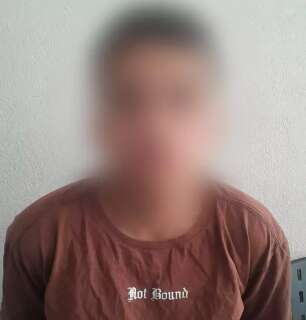 Adolescente de 14 anos ligado &agrave; fac&ccedil;&atilde;o e suspeito de homic&iacute;dios &eacute; apreendido