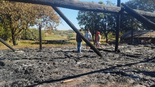 Casa de reza Kaiow&aacute; &eacute; queimada em aldeia; rezadeira denuncia amea&ccedil;a