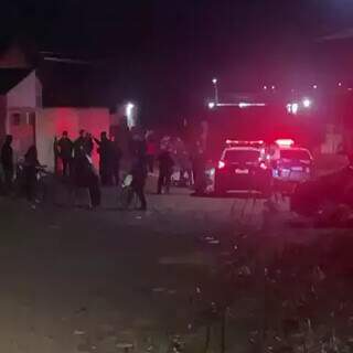 Crian&ccedil;as viram pai ser baleado no peito e m&atilde;e levar tiro de rasp&atilde;o na cabe&ccedil;a