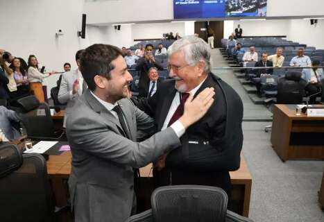 Amizade de Zeca e Catan n&atilde;o durou nem uma semana