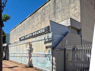 Enquanto Horto ganha reforma, Cine Campo Grande segue sem vida 