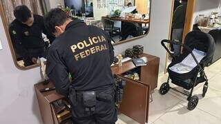 Federal apreende arsenal e pedras preciosas em a&ccedil;&atilde;o contra fraude na Sa&uacute;de