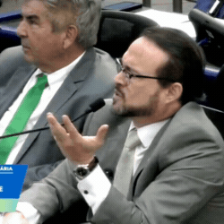 Vereadores barram homenagem e pedem fim de disputas ideol&oacute;gicas na C&acirc;mara