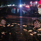 Carro cai em ribanceira ao colidir com carretinha de milho na BR-060