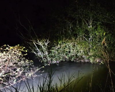 Corpo de pe&atilde;o &eacute; encontrado em decomposi&ccedil;&atilde;o &agrave;s margens de rio