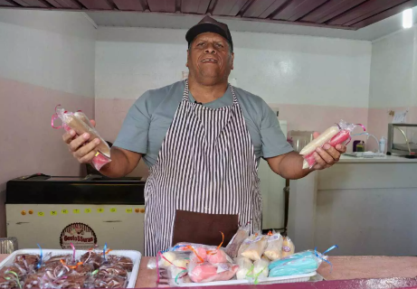 Ubatan recome&ccedil;ou com gelad&atilde;o que virou febre na porta de escola