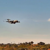 V&iacute;deo mostra momento em que avi&atilde;o militar arremeteu durante voo na Capital