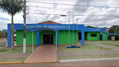 Bandeirantes paralisa obras e suspende f&eacute;rias para equilibrar contas