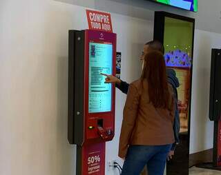 Cinemas se calam sobre escassez de legendas e cin&eacute;filos choram
