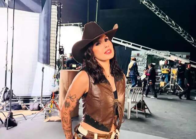 Ana Castela vai cantar o Hino Nacional em jogo da NFL no Brasil