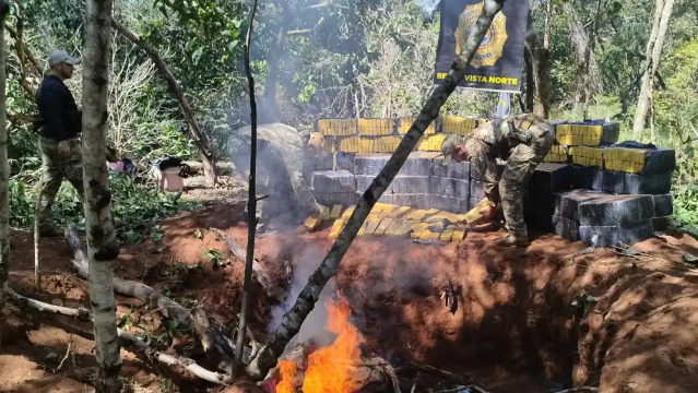 Opera&ccedil;&atilde;o na fronteira destr&oacute;i 7 toneladas de maconha em reserva