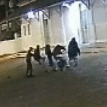 &quot;A gente tem que ter coragem para sobreviver&quot;, diz jovem agredido por homofobia