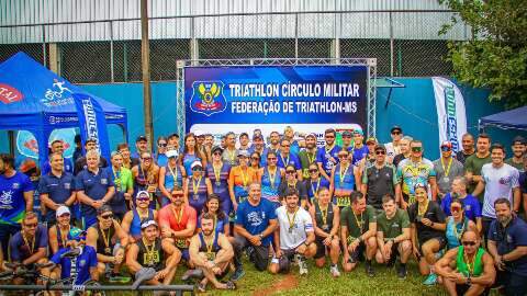 Festival de triathlon re&uacute;ne 156 atletas em provas na Capital neste domingo