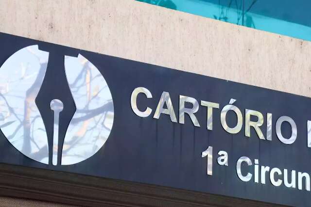 Enquanto s&oacute; um cart&oacute;rio j&aacute; arrecadou R$ 23 milh&otilde;es no ano, taxas pesam no bolso 