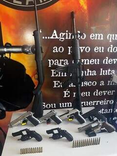 Homem oferece R$ 50 mil &ldquo;pela cabe&ccedil;a&rdquo; da ex e tem arsenal apreendido