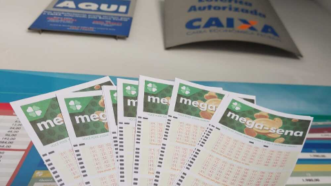 Acumulada, Mega-Sena sorteia pr&ecirc;mio de R$ 55 milh&otilde;es neste s&aacute;bado