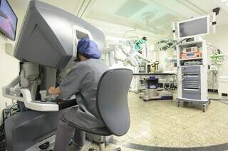 Cirurgia rob&oacute;tica para c&acirc;ncer de pr&oacute;stata &eacute; incorporada ao SUS