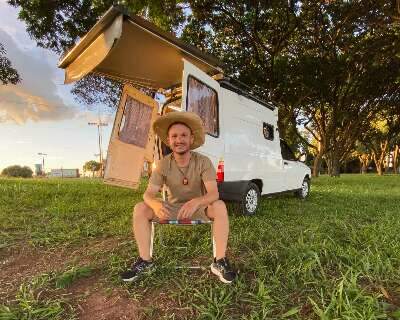 A bordo de Fiorino, influencer come&ccedil;a volta pelas Am&eacute;ricas em MS