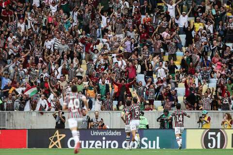 Fluminense supera Fortaleza por 2 a 1 e F&aacute;bio iguala recorde mundial de jogos