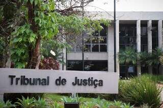 Justi&ccedil;a obriga Estado a garantir abrigo digno para idosos em Camapu&atilde;